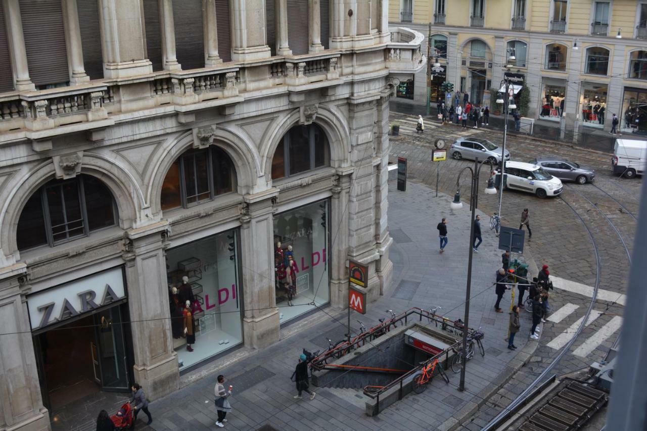 Apartment In Duomo Milan Bagian luar foto