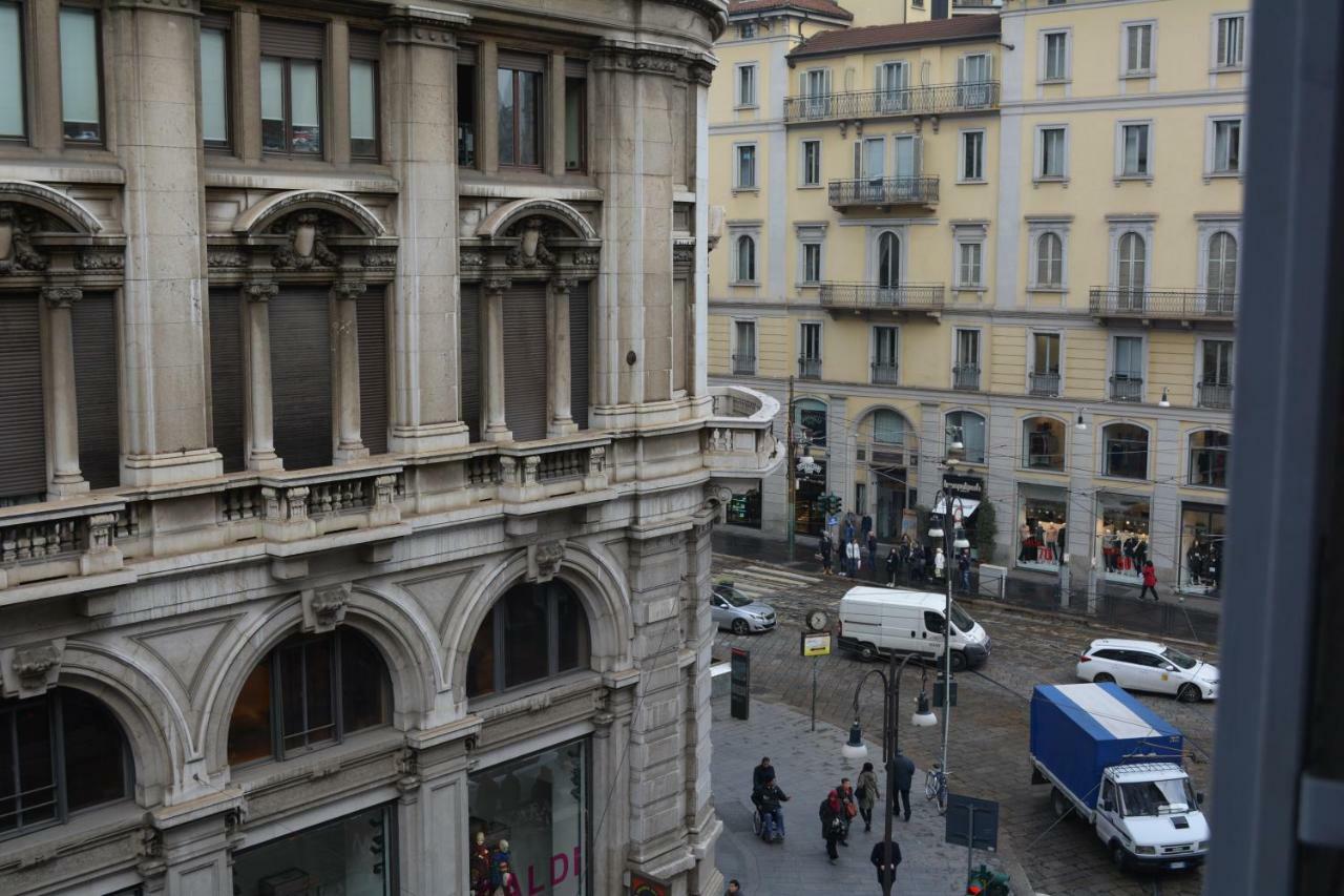 Apartment In Duomo Milan Bagian luar foto